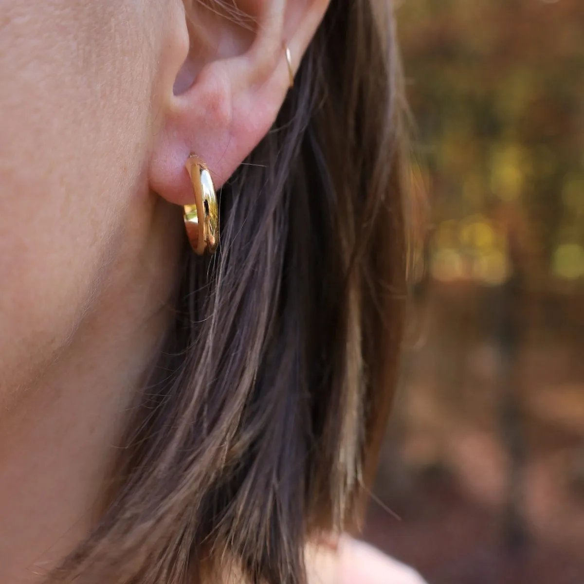 14k Yellow 18mm 1/2 Round Tube Hoop