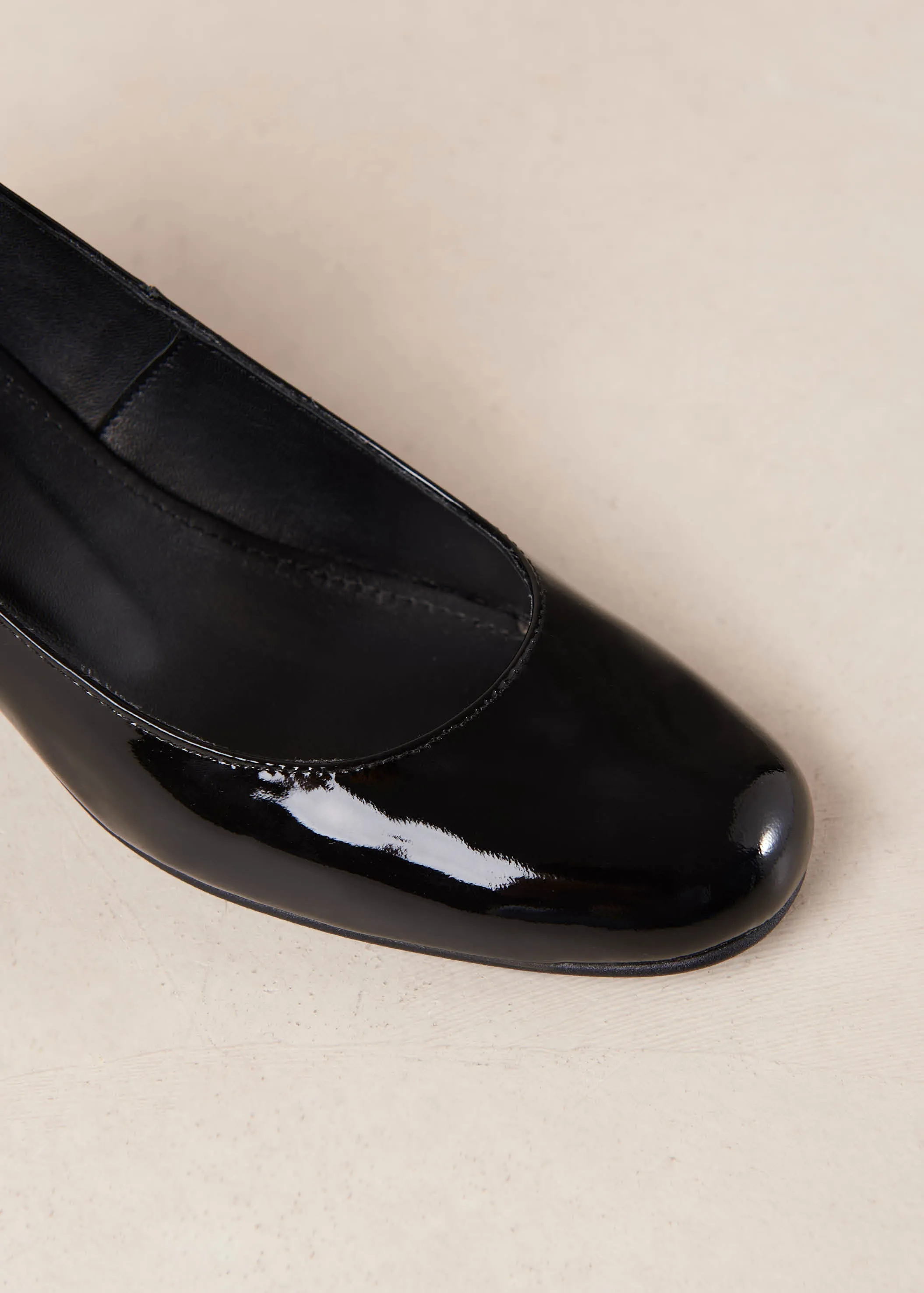 Antoine Onix Leather Pumps Black