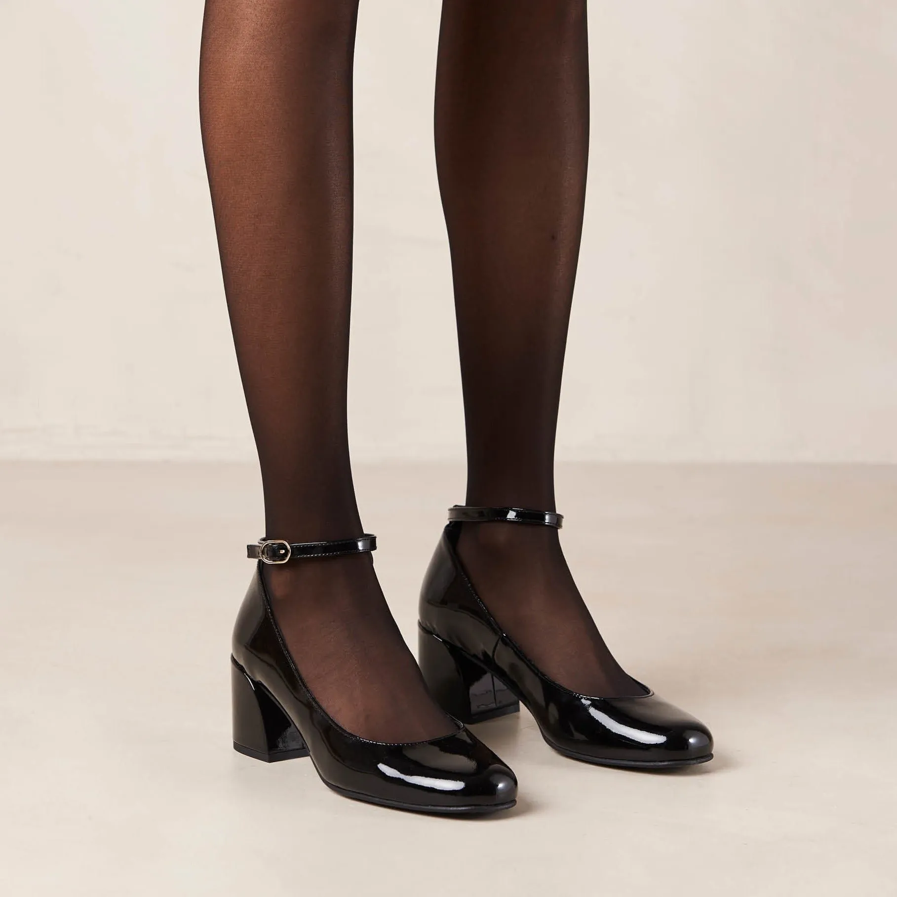Antoine Onix Leather Pumps Black