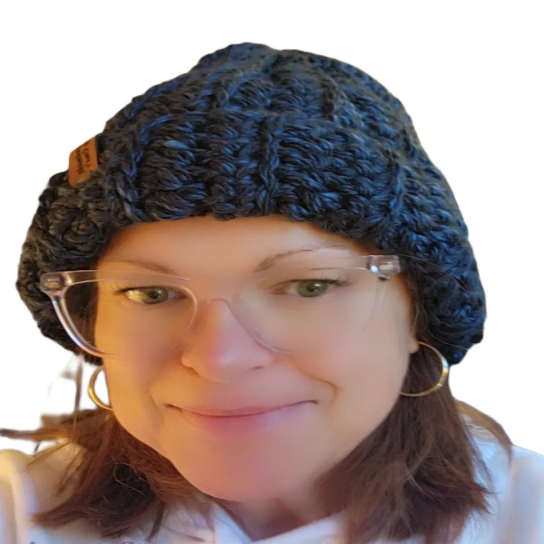 Beanie Chunky Style Yarn Milwaukee Midnight Blue