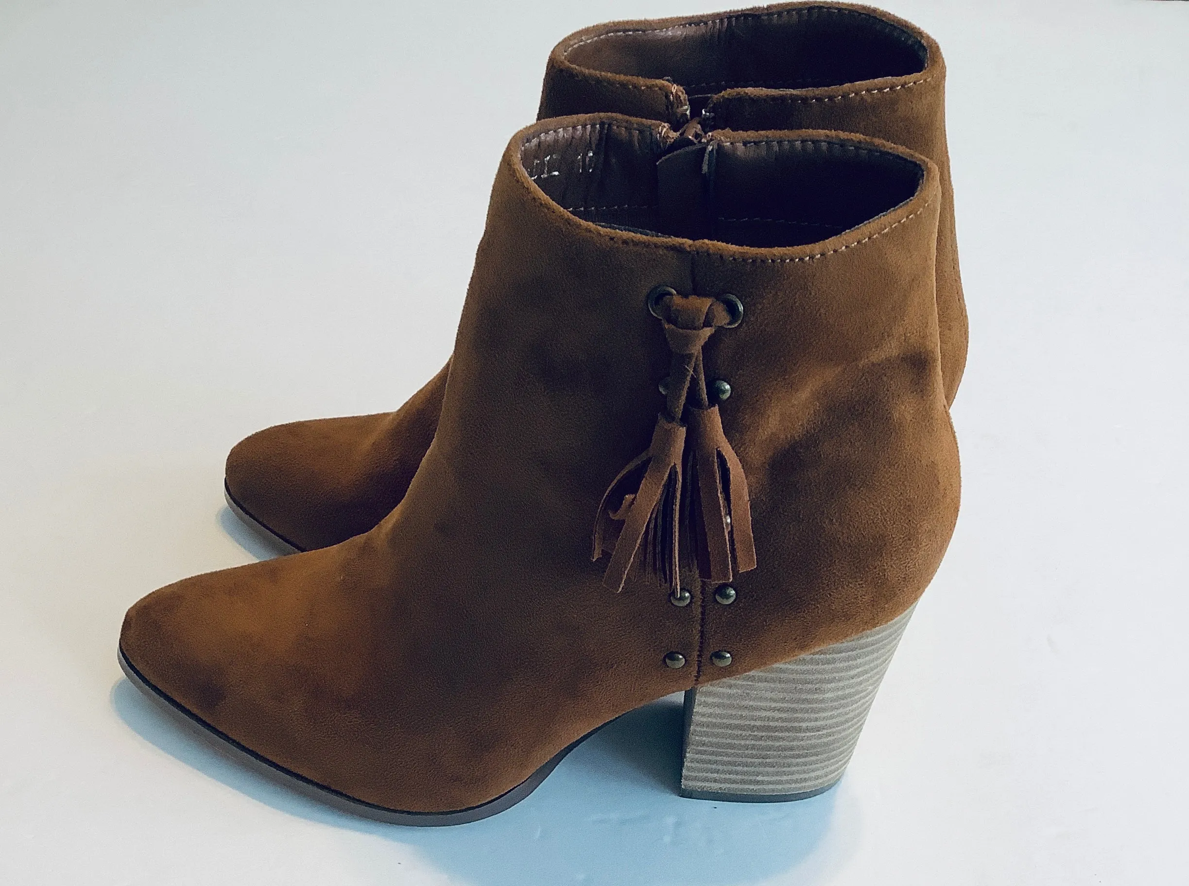 Boots Ankle Heels By Clothes Mentor In Brown, Size: 10