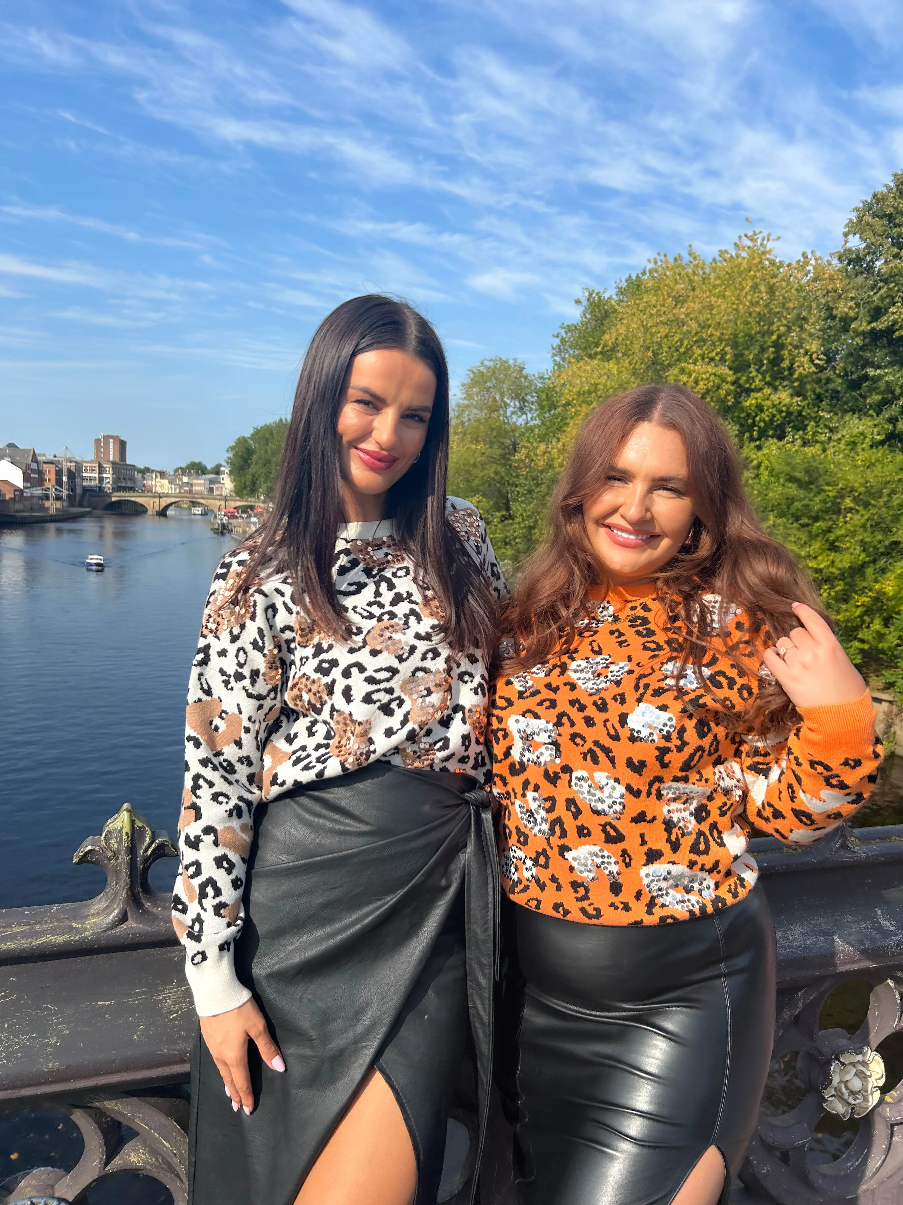 Feline Sparkly - Orange Sequin Leopard Print Knitted Jumper