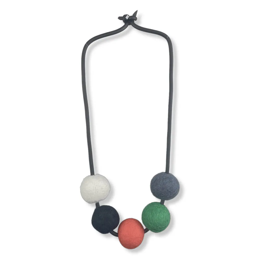 multi colour short felt necklace: chunky 5fb necklace