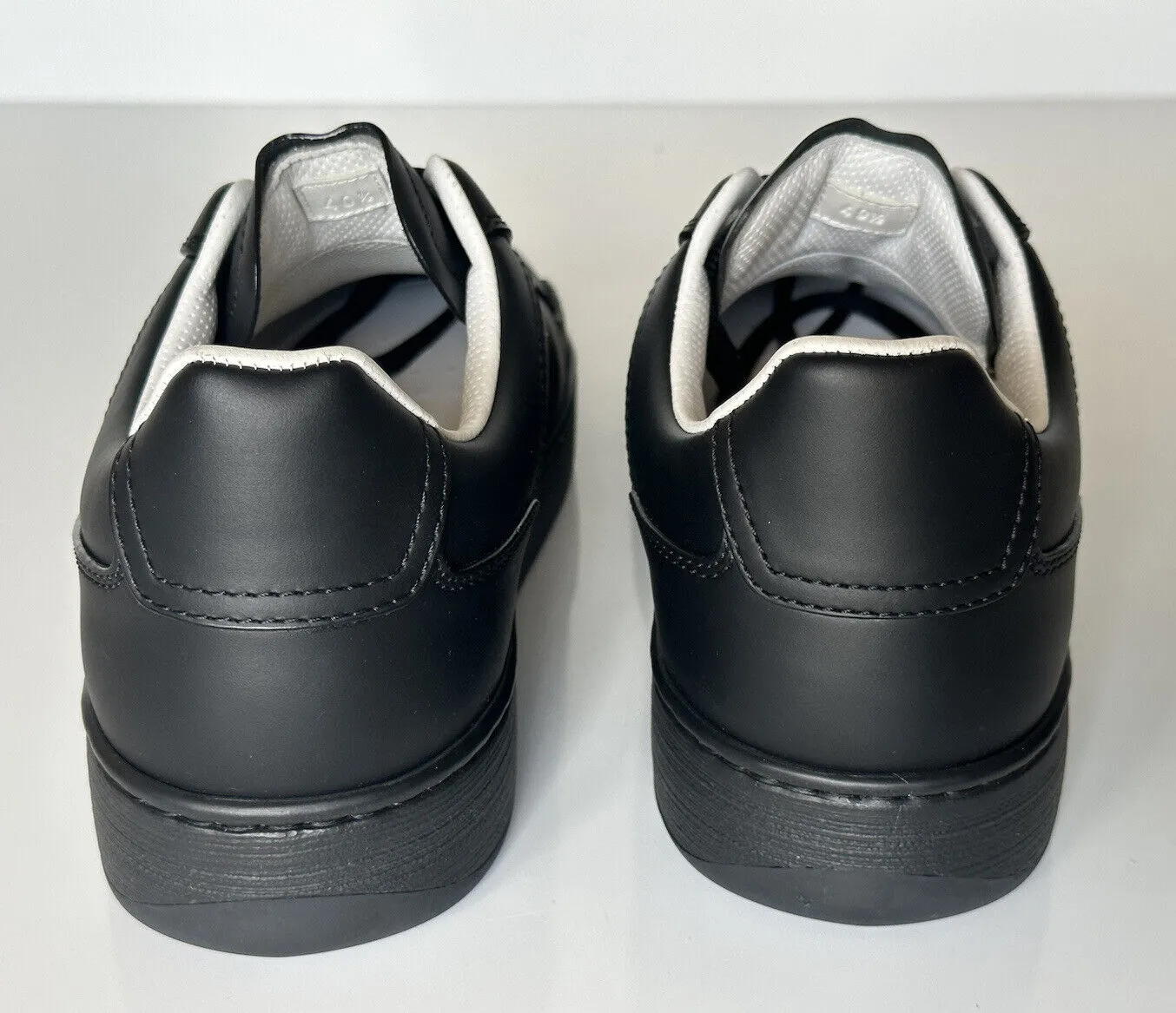 NIB $690 Bottega Veneta Men's Calf Leather Black Sneakers 12 US (45 Euro) 578298