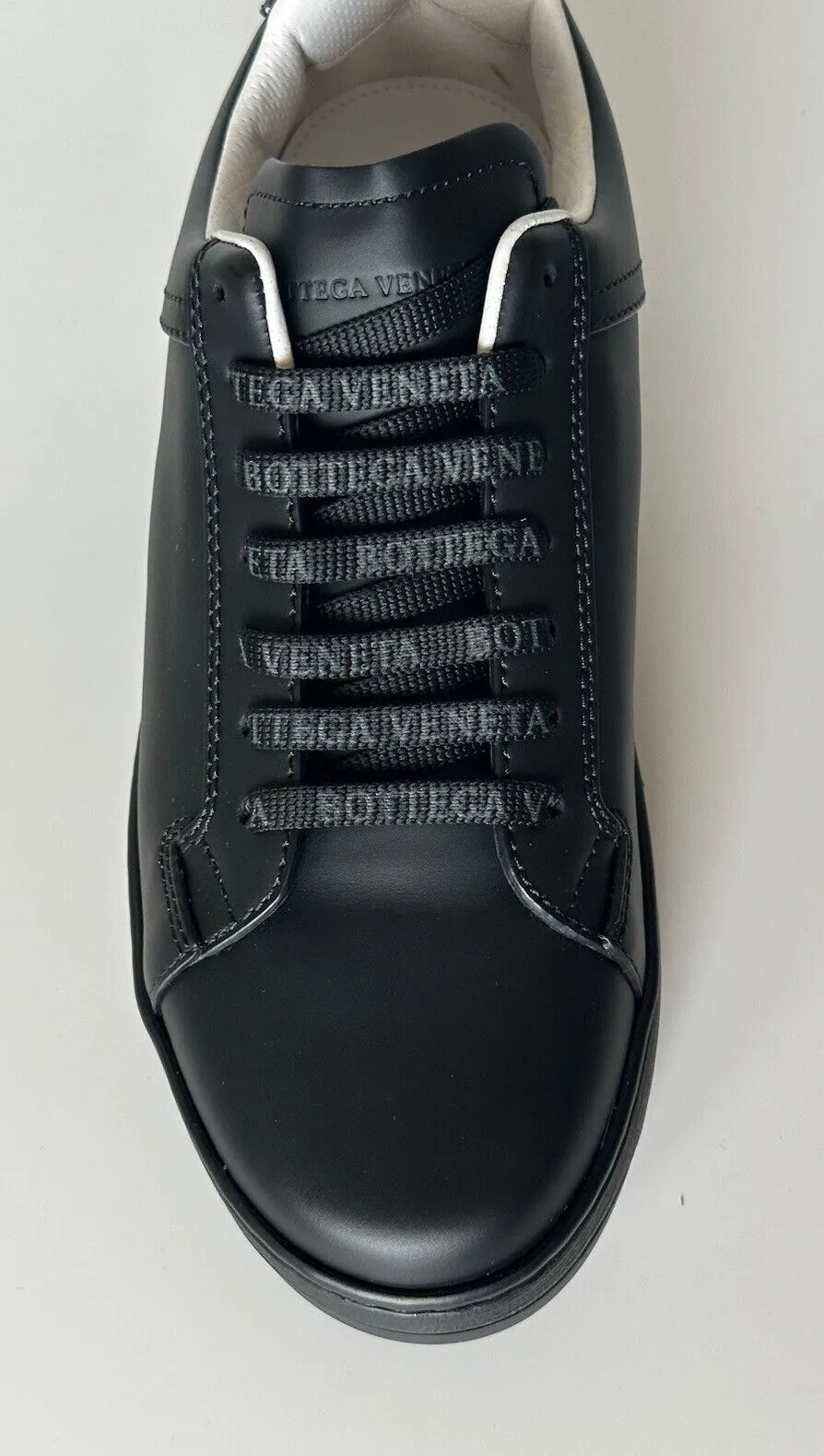 NIB $690 Bottega Veneta Men's Calf Leather Black Sneakers 12 US (45 Euro) 578298
