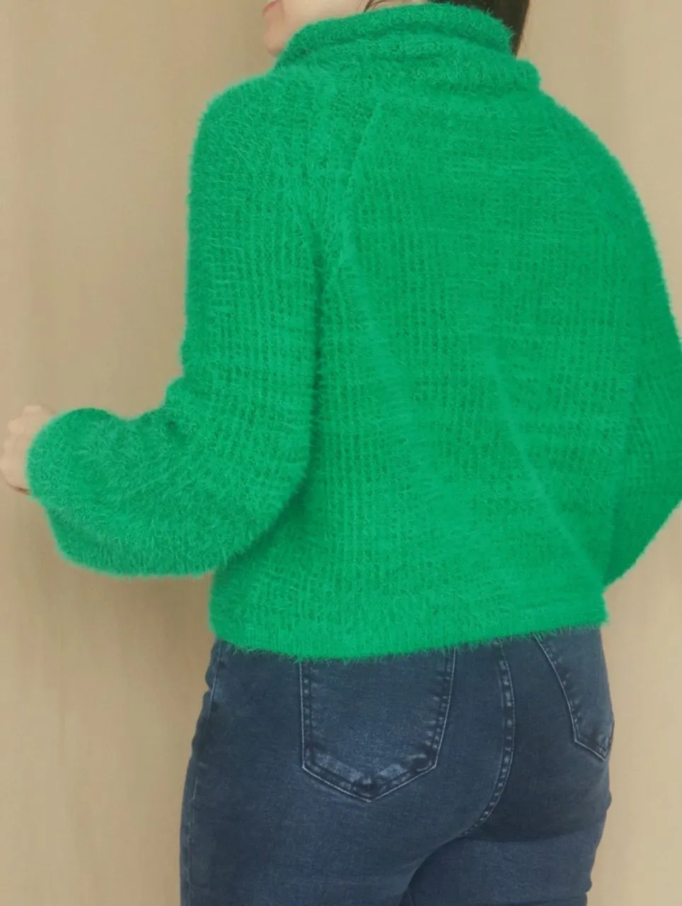 SWEATER CROP CUELLO TORTUGA