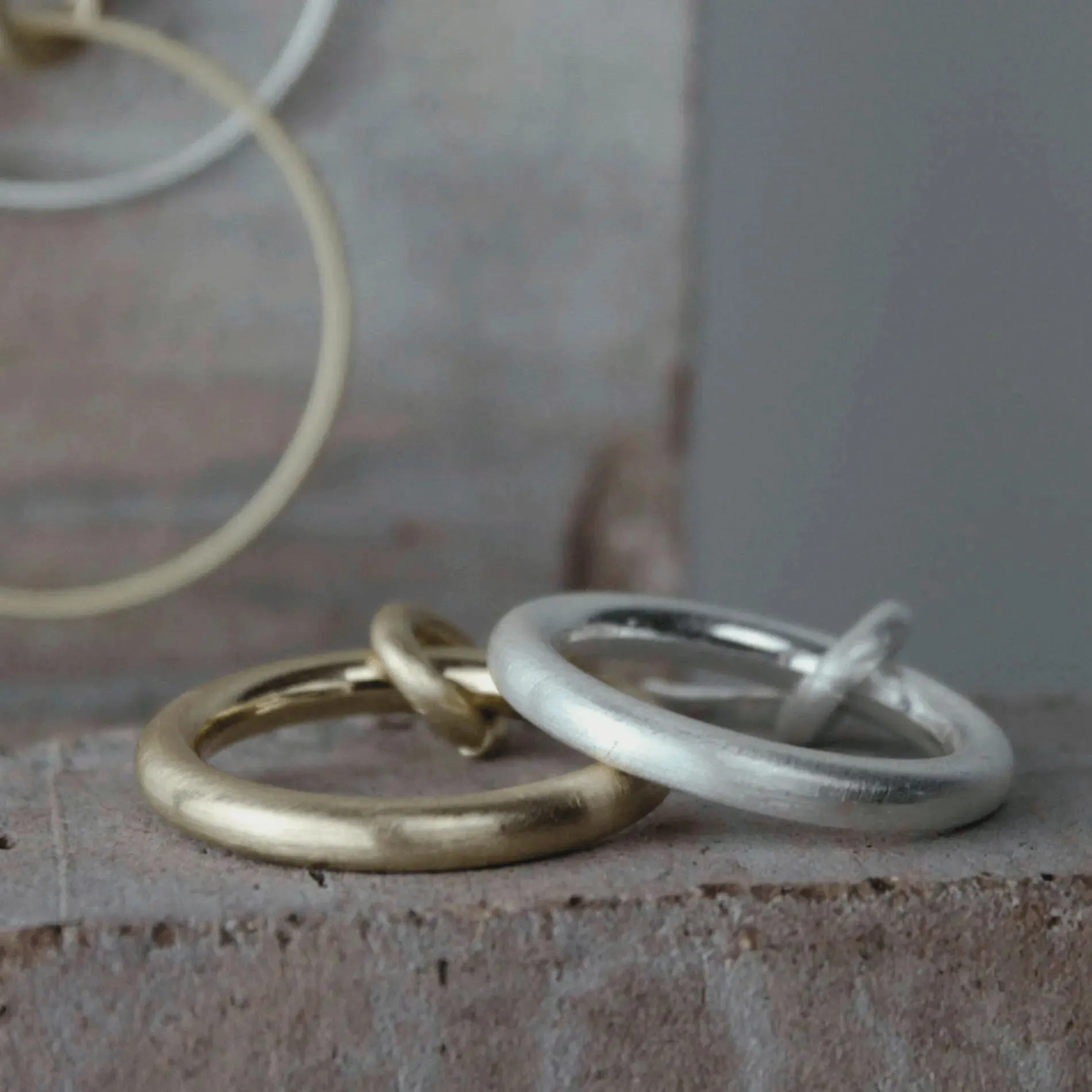 Tula Adjustable Chunky Ring Necklace Silver Plating